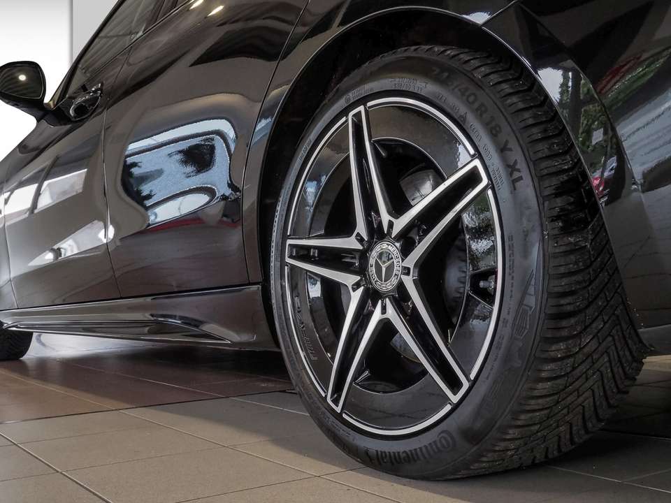 Mercedes-Benz C 180 - Imagem 5