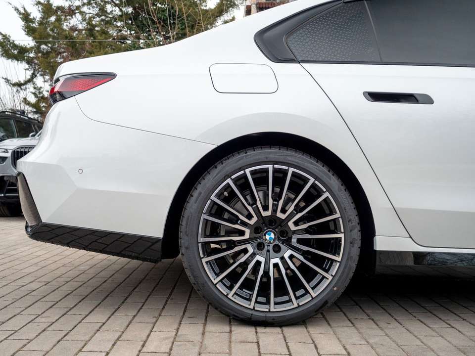 Car picture 9
