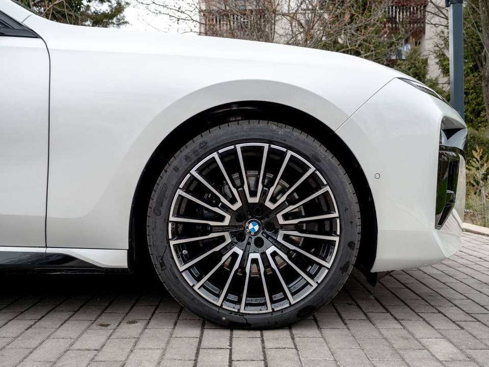 Car picture 10