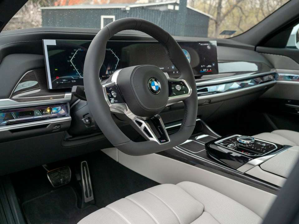 Car picture 12