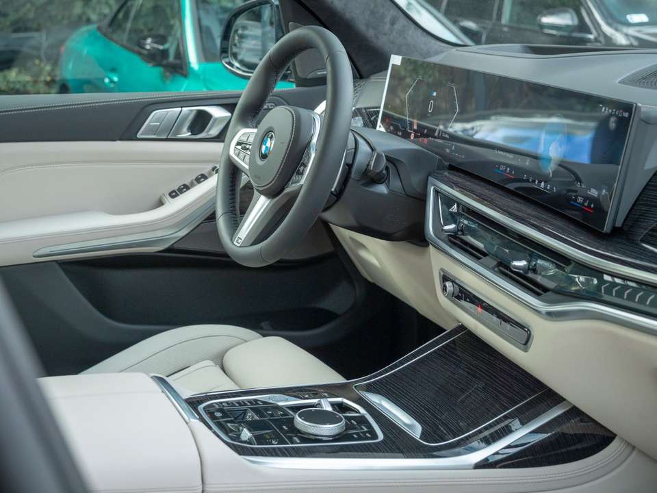BMW X7 - Imagem 15