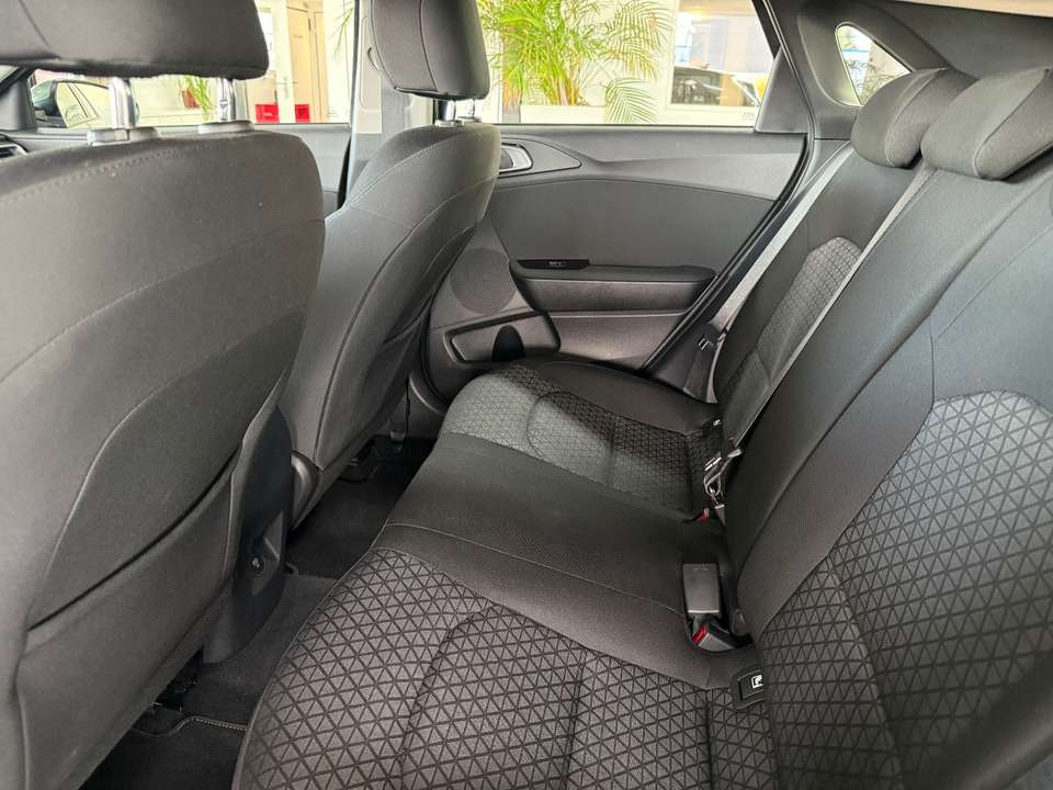 Car picture 9
