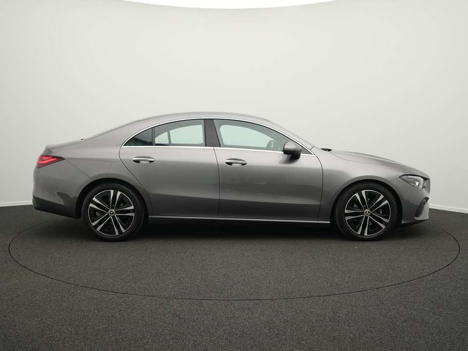 Mercedes-Benz CLA 180 - Imagem 5