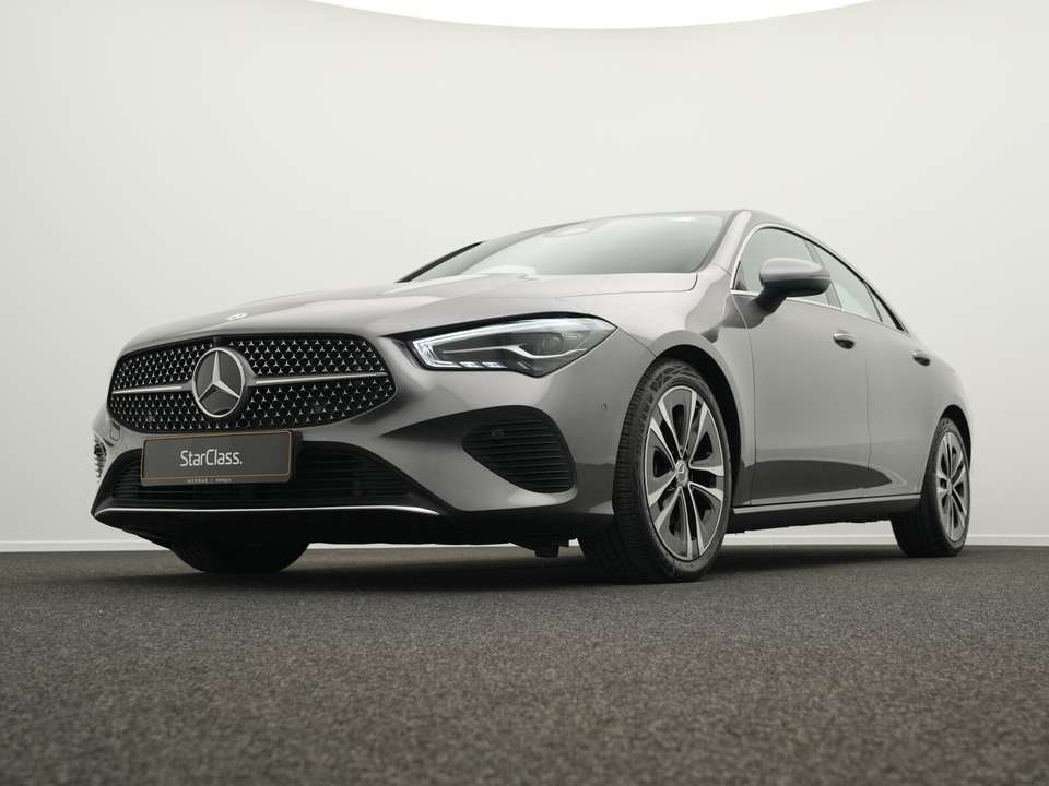 Mercedes-Benz CLA 180 - Imagem 8