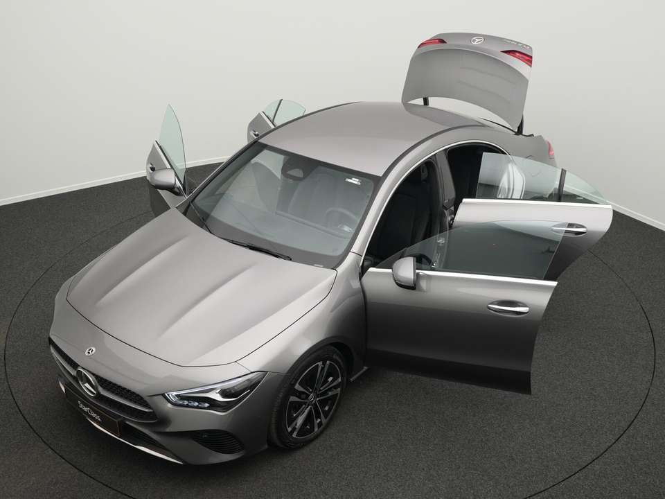Mercedes-Benz CLA 180 - Imagem 12