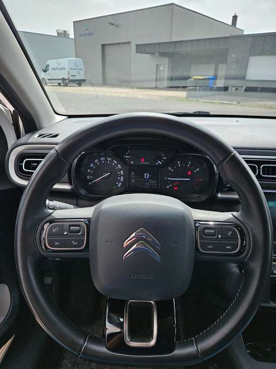 Car picture 11