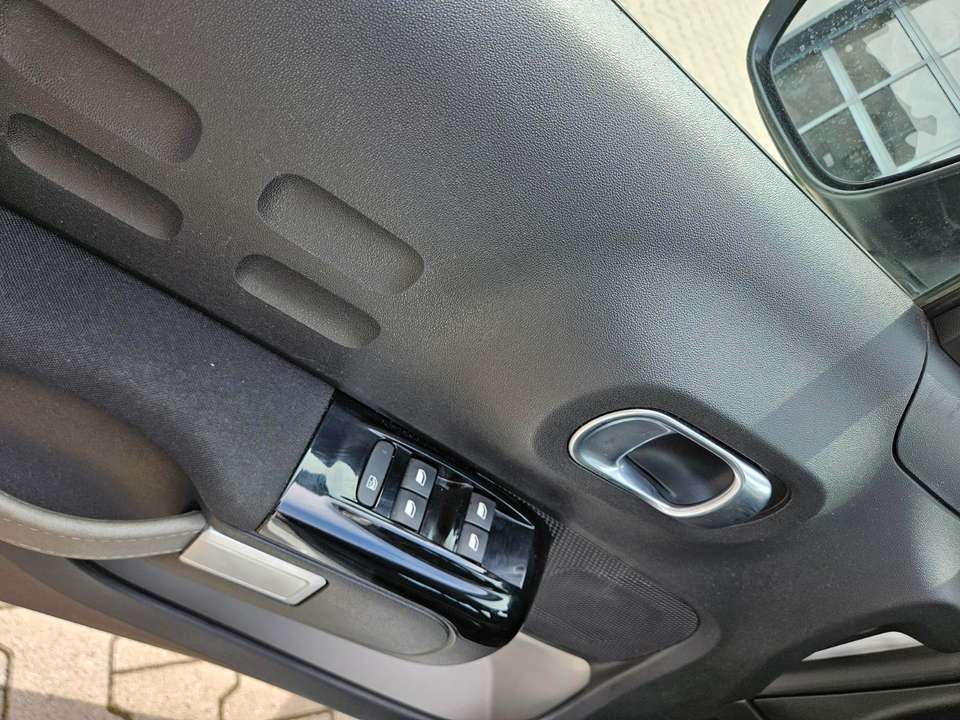 Car picture 17