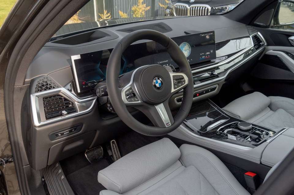 Car picture 11