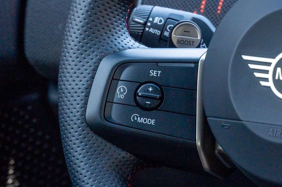 MINI John Cooper Works Countryman - Imagem 14