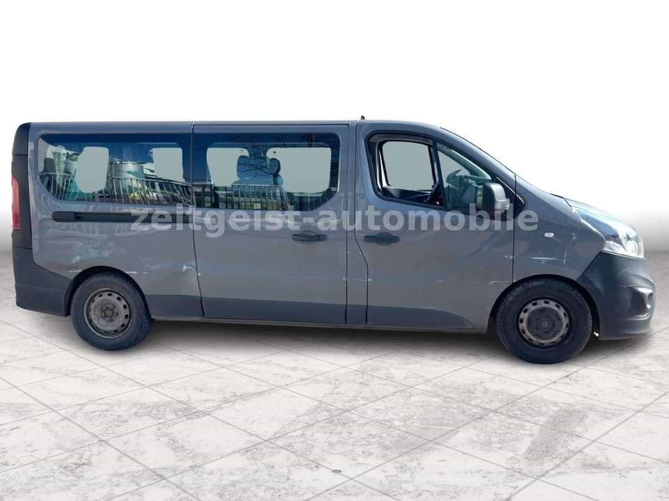Opel Vivaro - Imagem 8