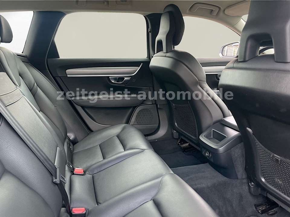 Volvo V90 - Imagem 12