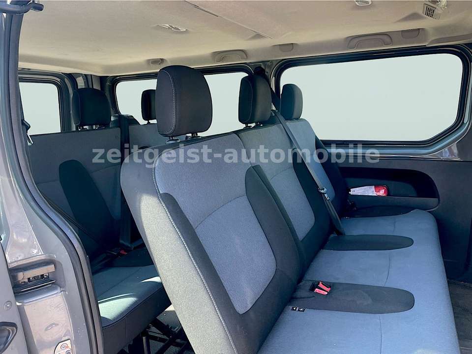 Opel Vivaro - Imagem 13