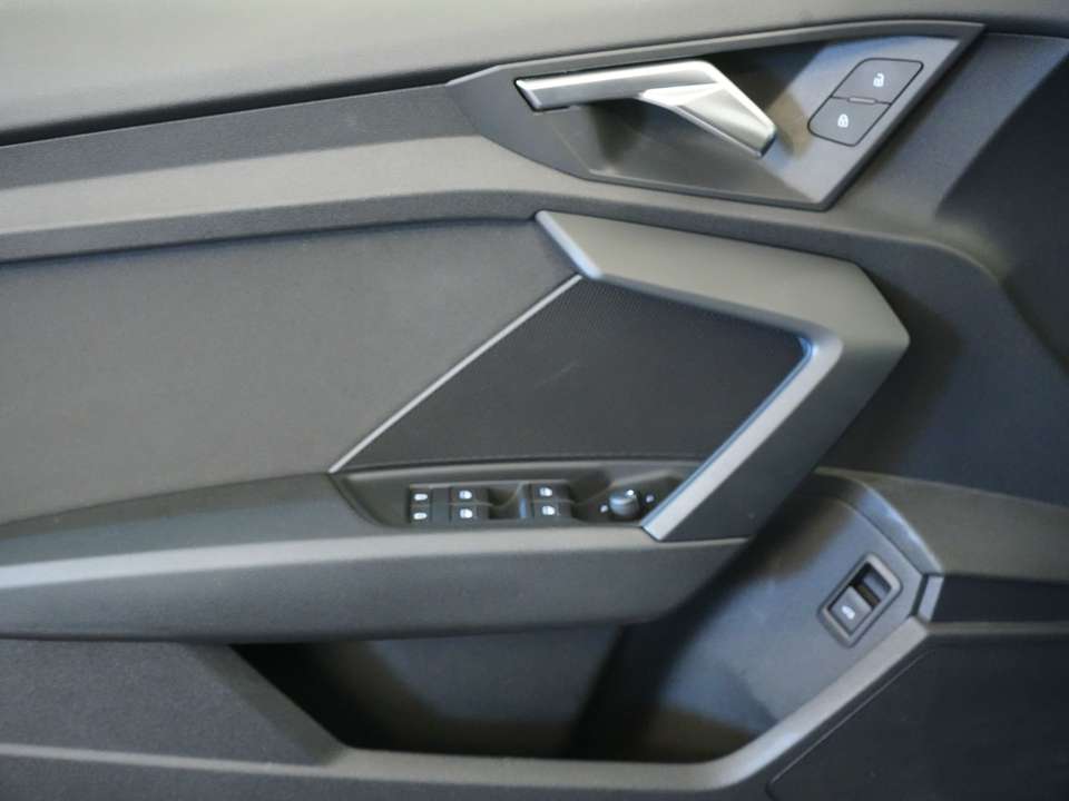 Car picture 11