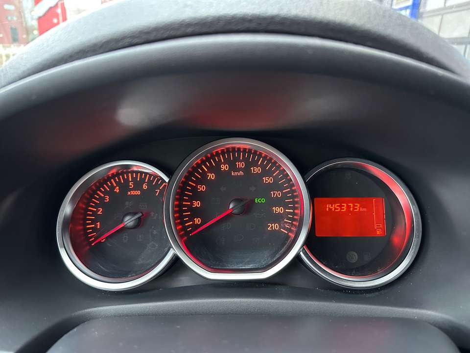 Dacia Logan - Imagem 12