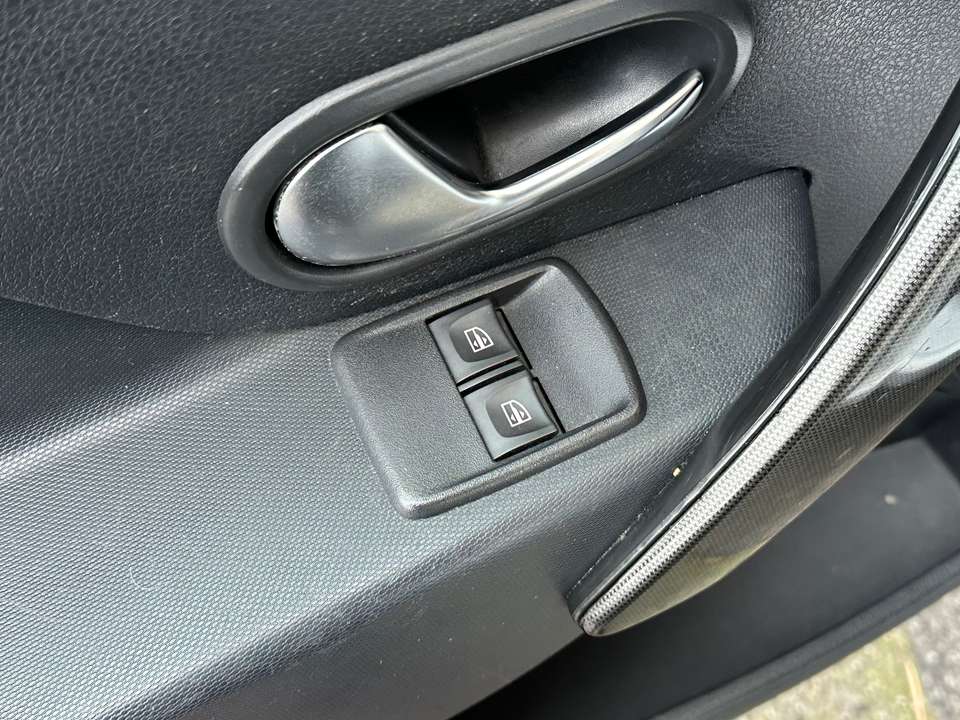 Dacia Logan - Imagem 19