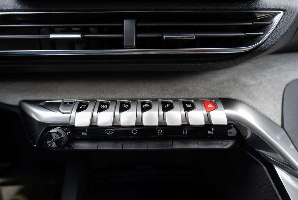 Car picture 9