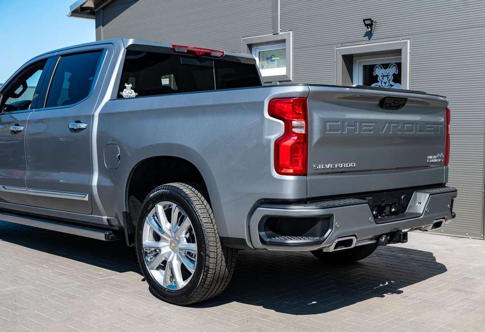 Chevrolet Silverado - Imagem 8
