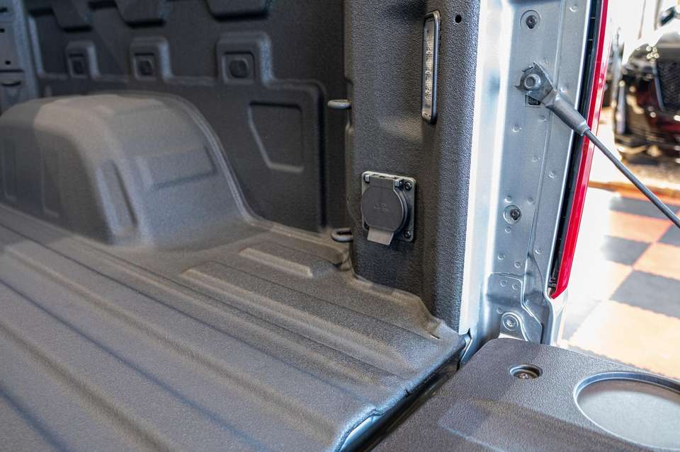 Chevrolet Silverado - Imagem 13