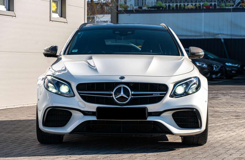 Mercedes-Benz E 63 AMG - Imagem 2