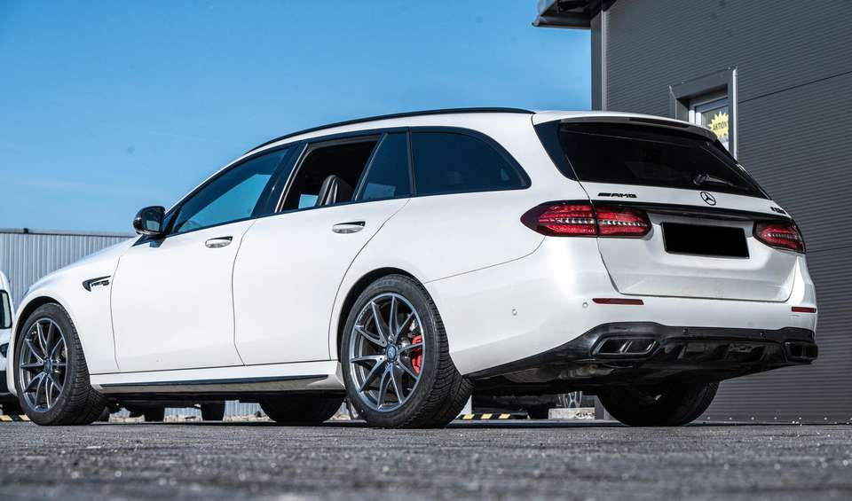 Mercedes-Benz E 63 AMG - Imagem 3