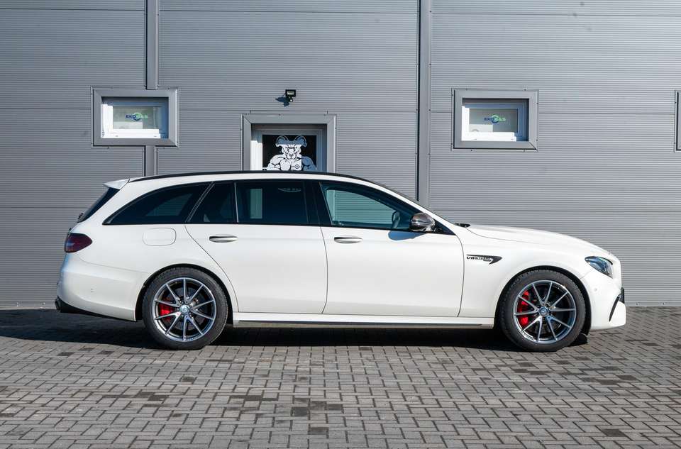 Mercedes-Benz E 63 AMG - Imagem 4