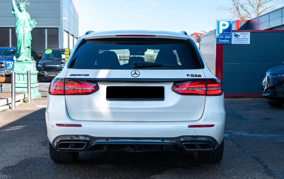 Mercedes-Benz E 63 AMG - Imagem 6