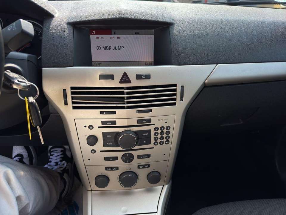 Opel Astra - Imagem 13