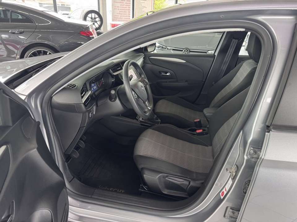 Car picture 9