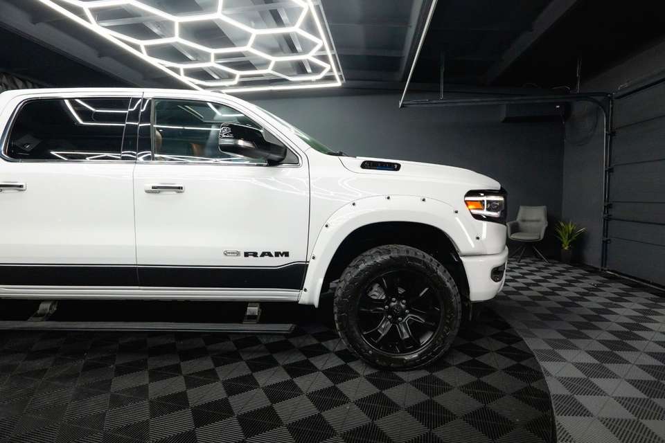 Car picture 9
