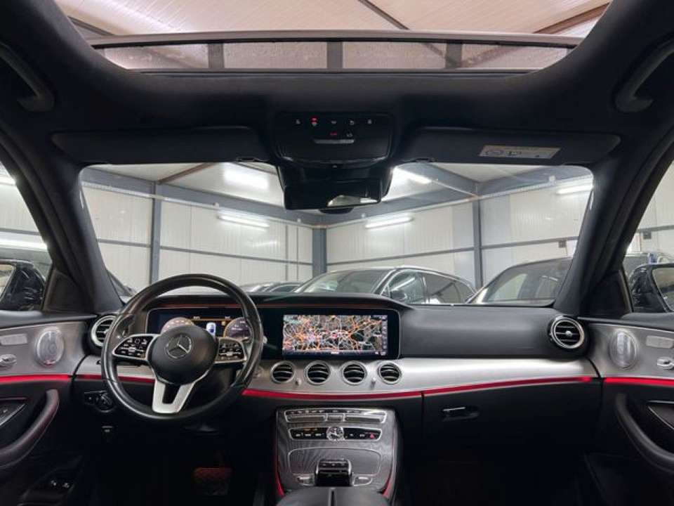 Mercedes-Benz E 220 - Imagem 13