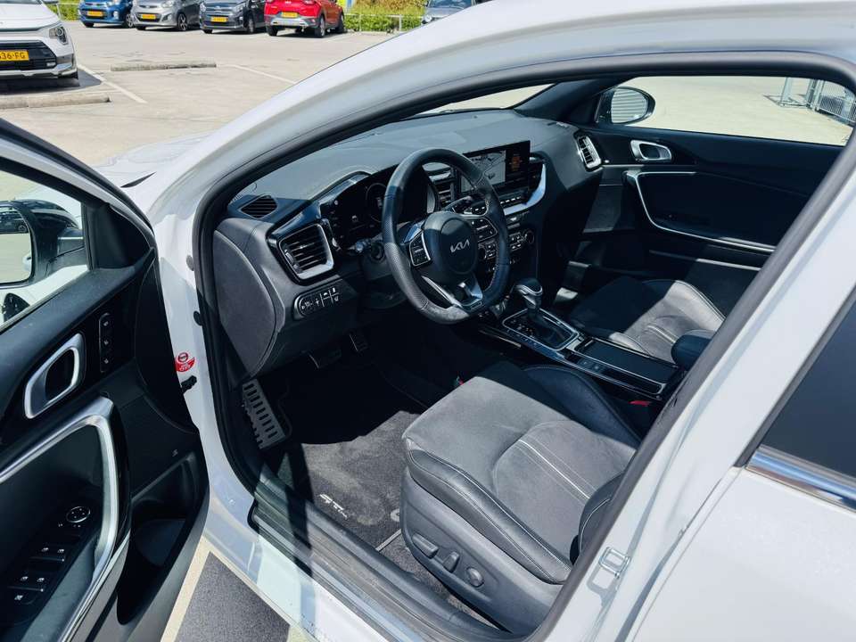 Kia Ceed SW / cee'd SW - Imagem 2