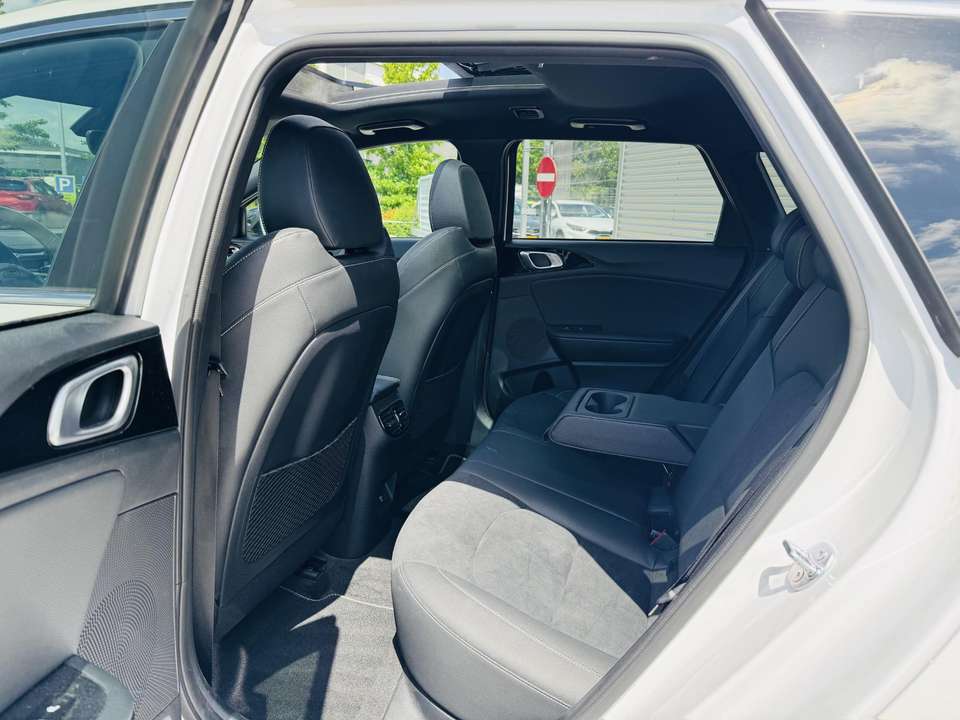 Kia Ceed SW / cee'd SW - Imagem 10