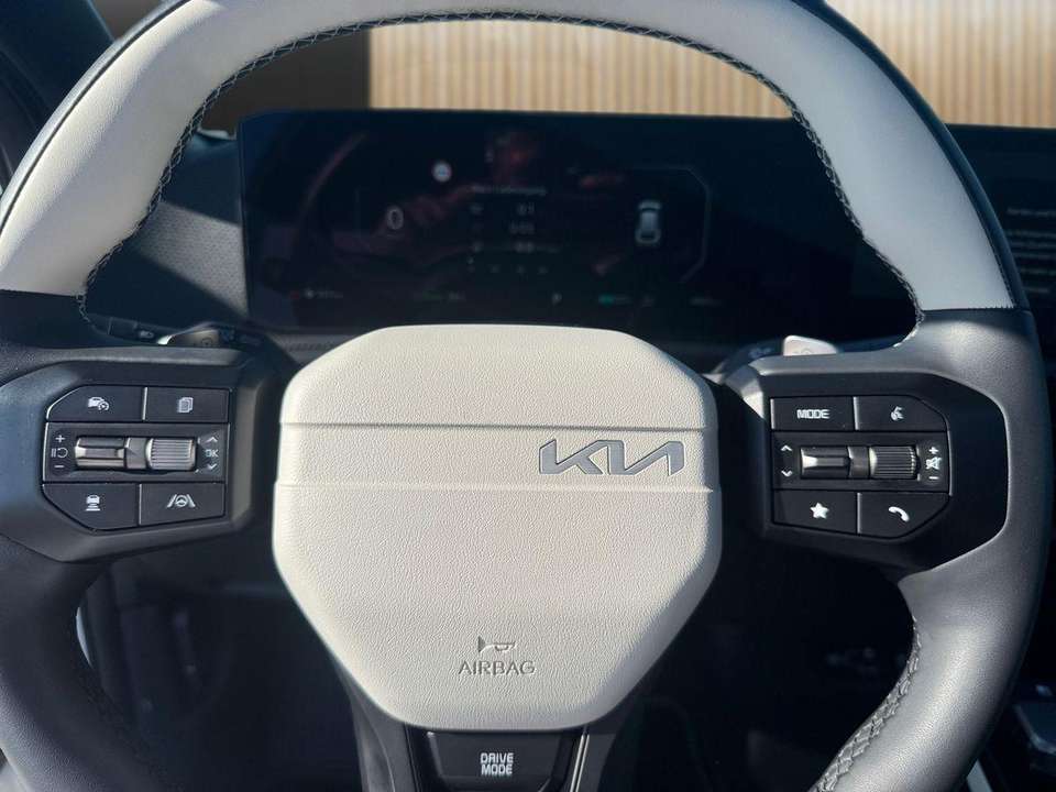 Car picture 9