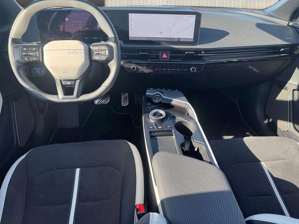 Car picture 11
