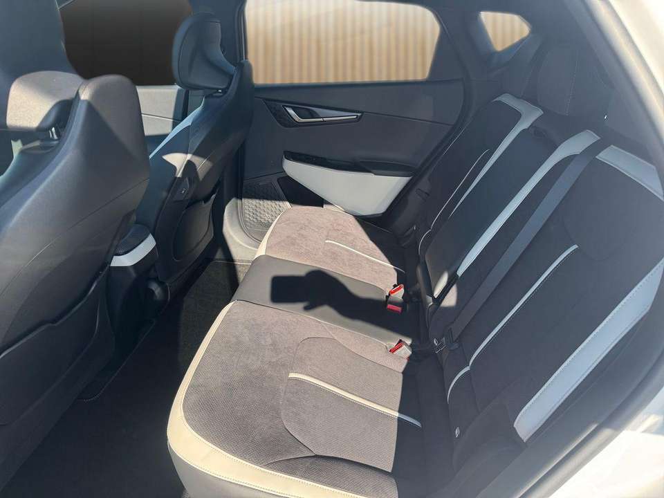 Car picture 12