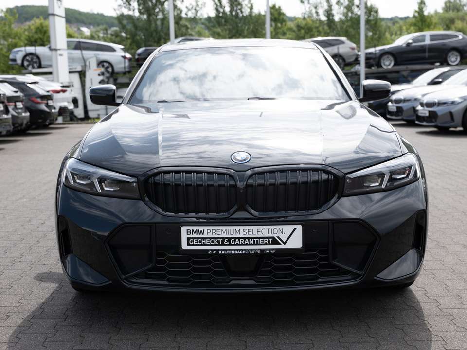 BMW 330 - Imagem 3