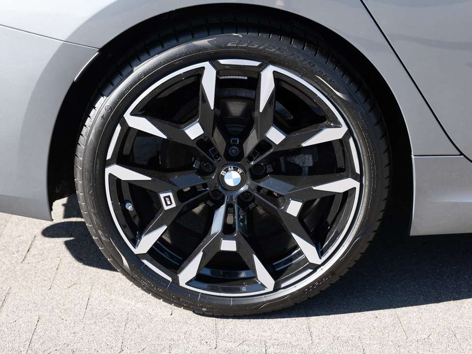 Car picture 10