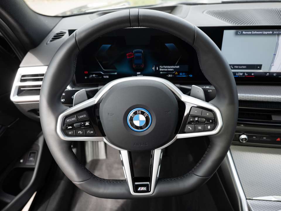 BMW 330 - Imagem 14
