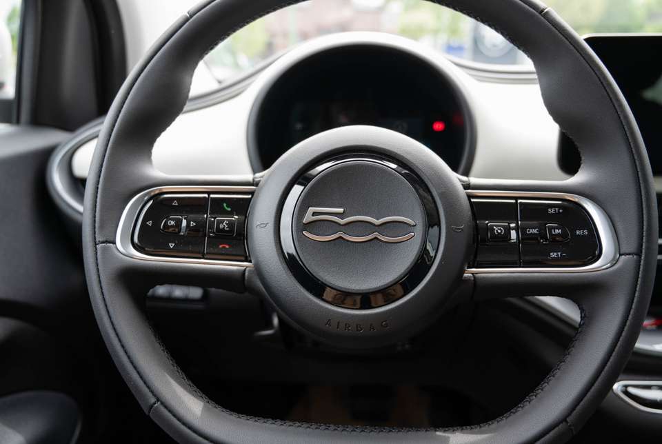 Car picture 11