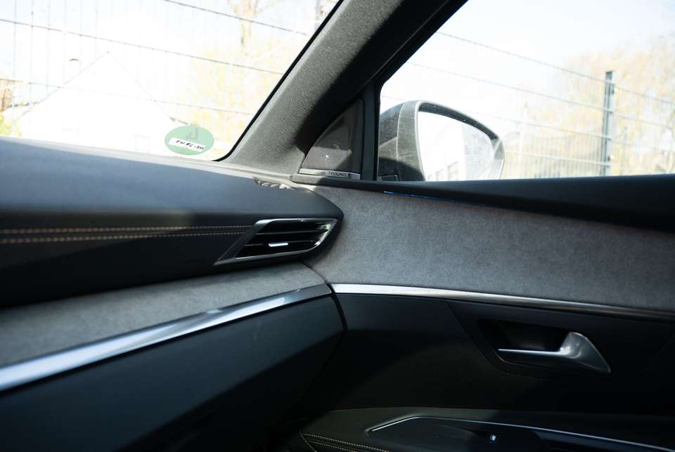 Car picture 9