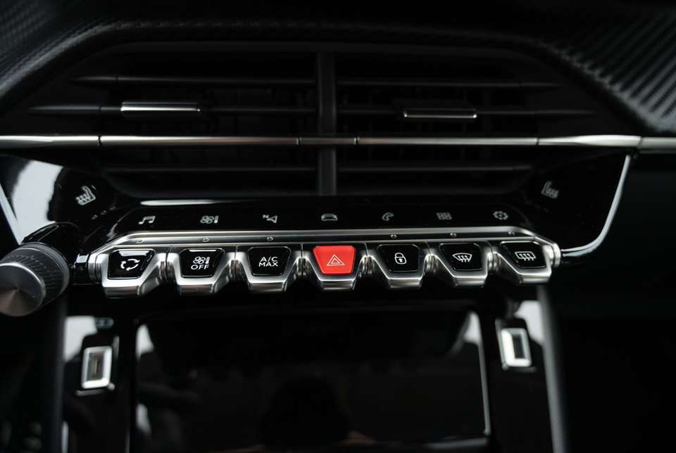 Peugeot 208 - Imagem 9