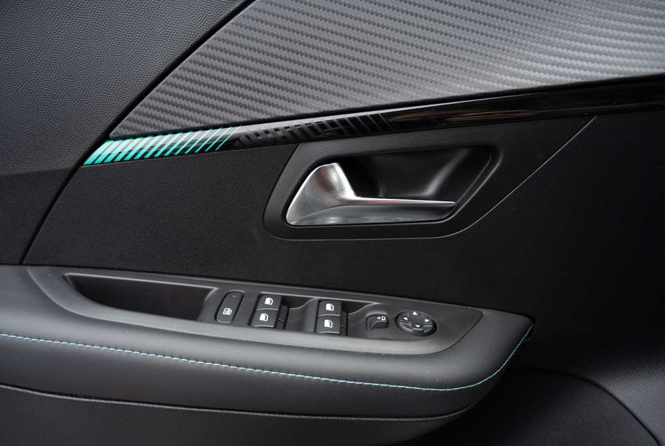 Peugeot 208 - Imagem 12