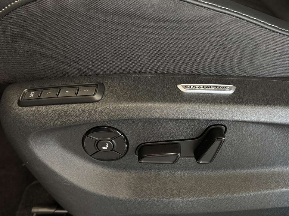 Car picture 9
