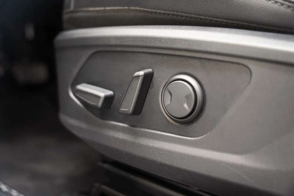 Car picture 10