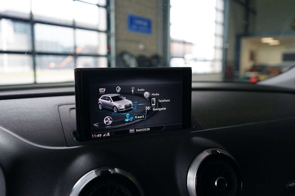 Car picture 9