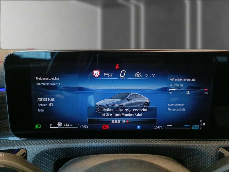 Mercedes-Benz CLA 180 - Imagem 12