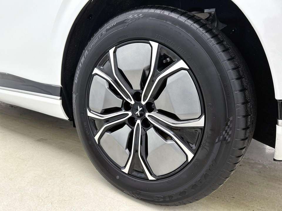 Xpeng G9 - Imagem 4