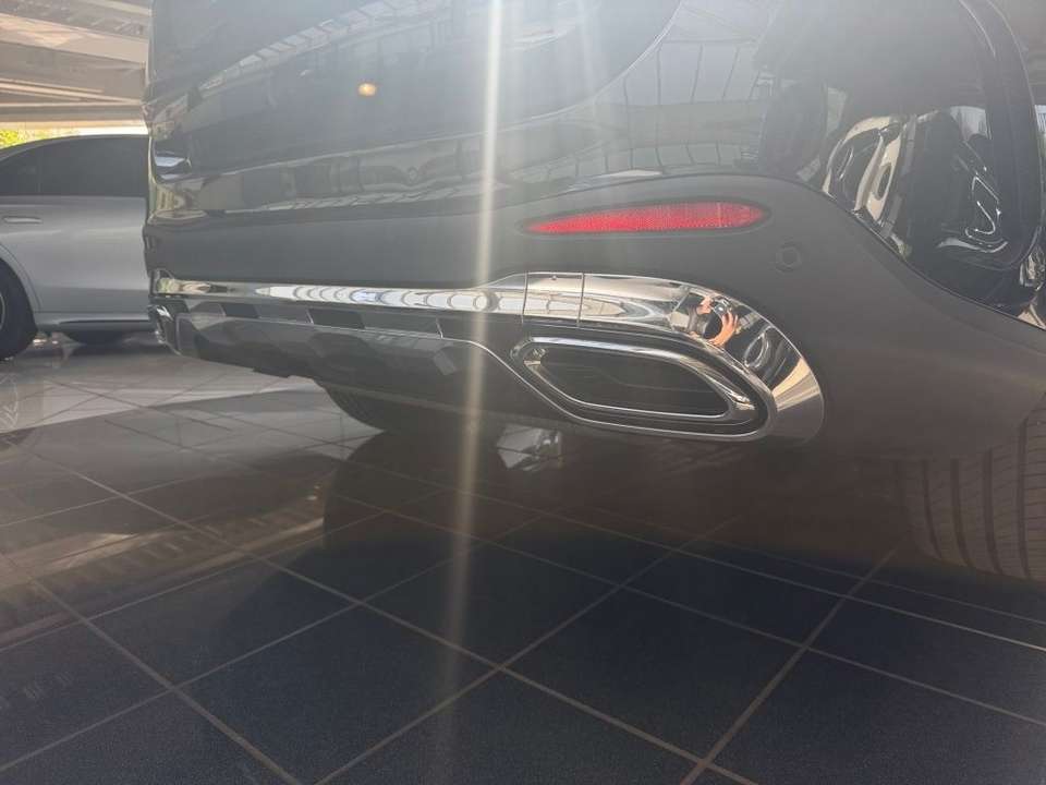 Mercedes-Benz GLC 200 - Imagem 10