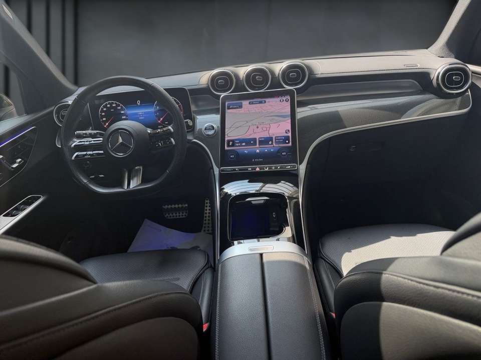 Mercedes-Benz GLC 200 - Imagem 13