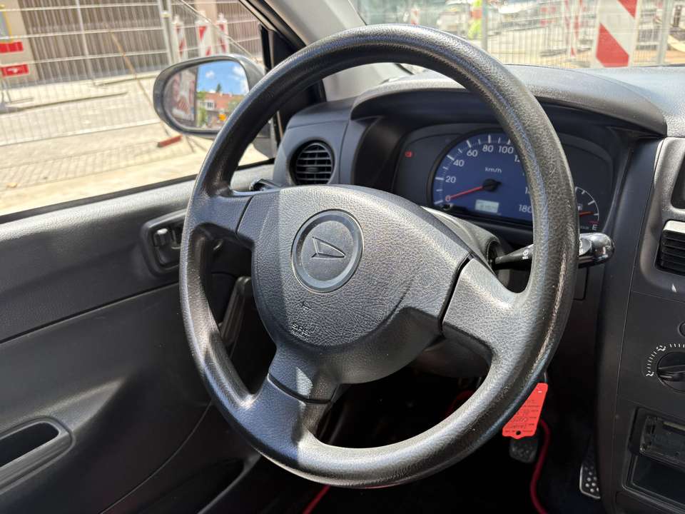Car picture 9